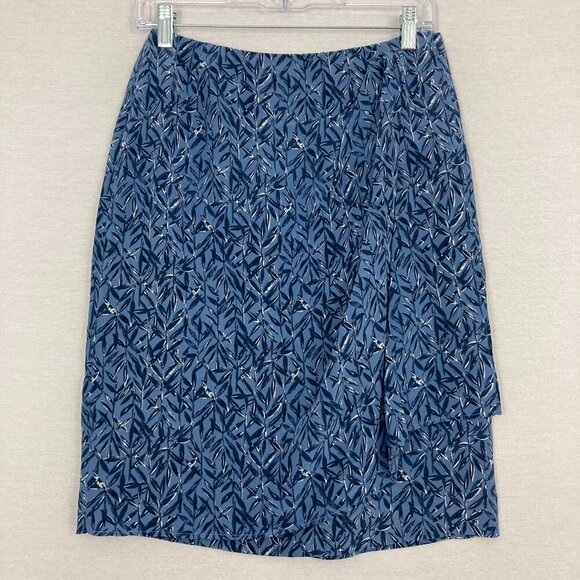 NWT Vintage Liz Claiborne Blue Leaf Print 100% Silk Feminine Skirt size 8 - Picture 1 of 11